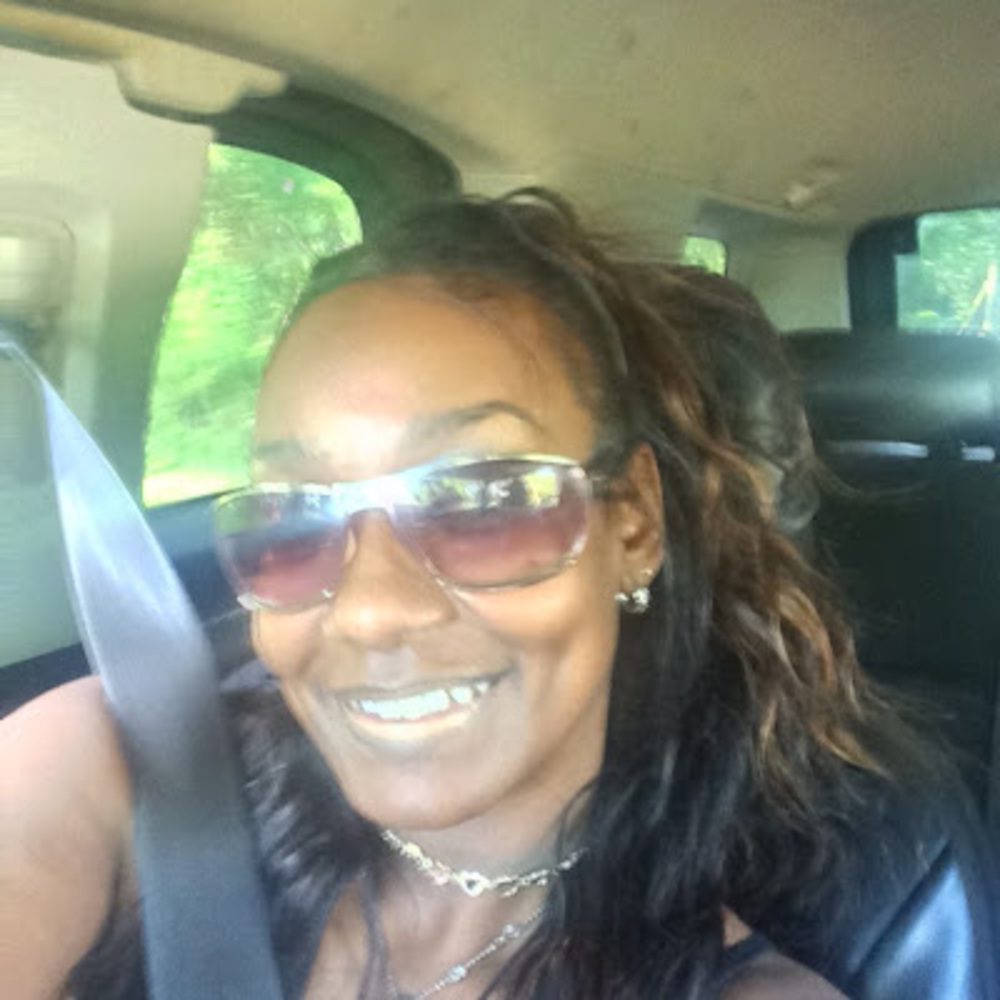 Meet your Posher, Destine